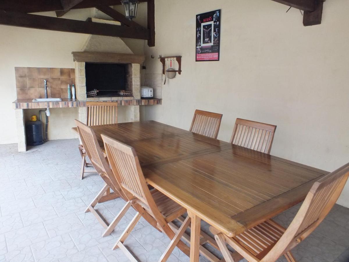 Country B&B Saint-Pierre-d'Eyraud Exterior foto